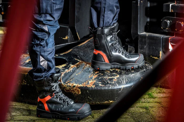 S3 Safety Shoes: Maximum Protection for Demanding Work Environments