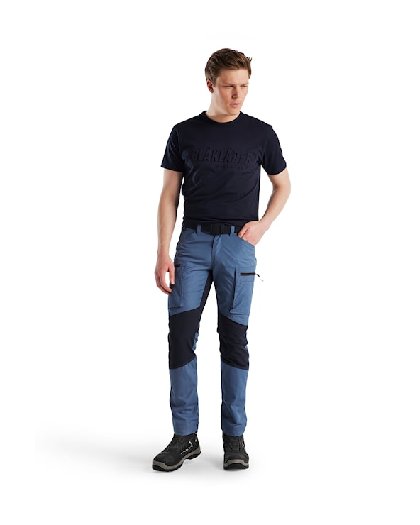 Blåkläder Service werkbroek met stretch 14591845 Gevoelloos blauw/Donkerblauw Gevoelloos blauw/Donkerblauw