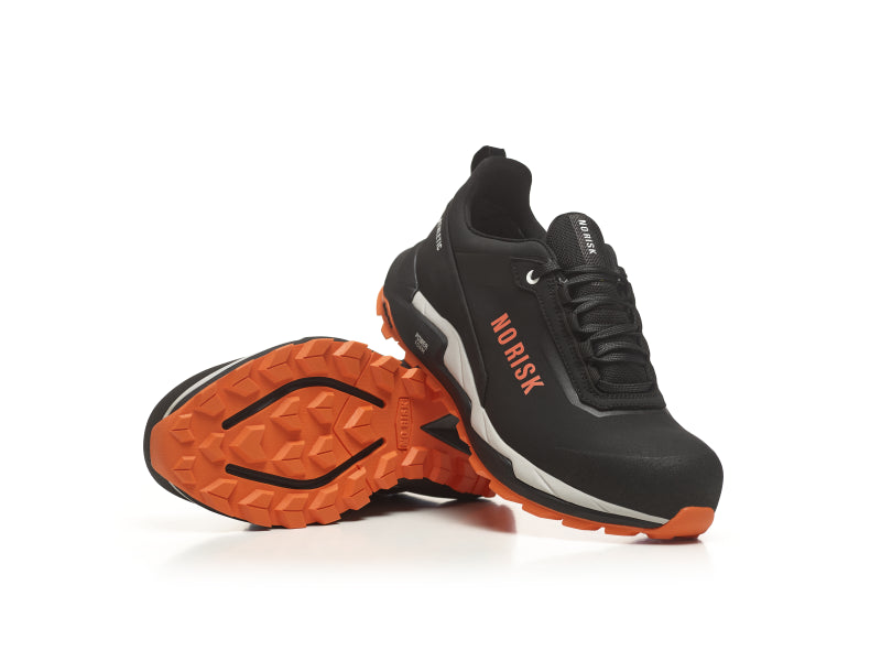 No Risk Athletic Low STX Orange 1219.15 S7L Zwart/Oranje